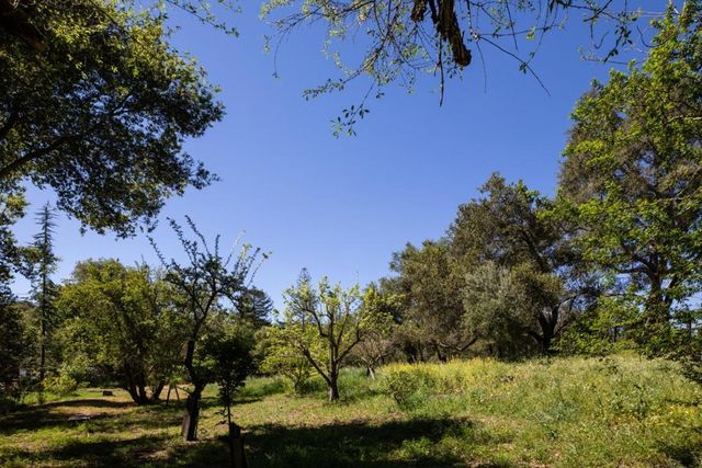 391 Mountain Home Road, Woodside, CA 94062