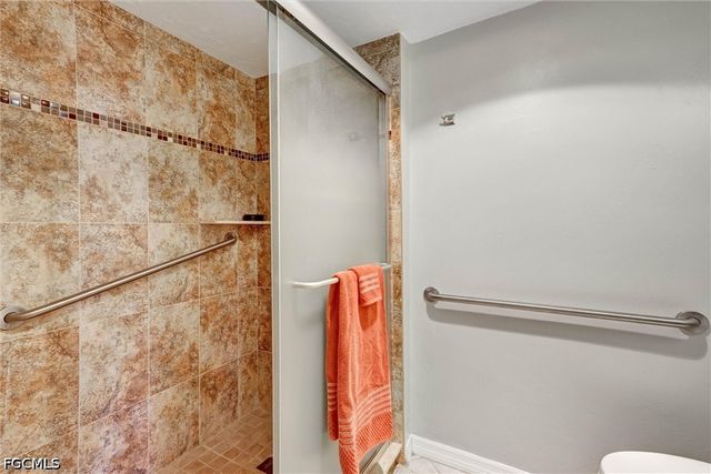 4586 Trawler CT 304, Fort Myers, FL 33919