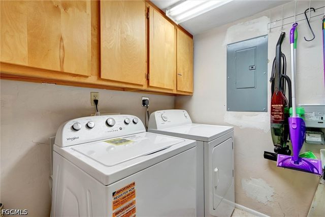 4586 Trawler CT 304, Fort Myers, FL 33919