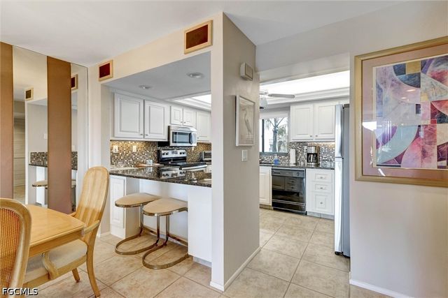 4586 Trawler CT 304, Fort Myers, FL 33919