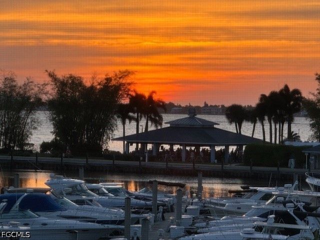 4586 Trawler CT 304, Fort Myers, FL 33919