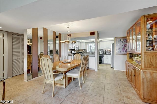 4586 Trawler CT 304, Fort Myers, FL 33919
