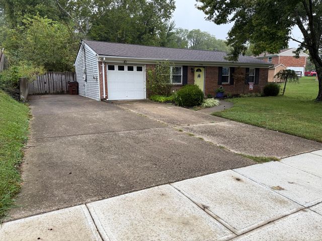 7796 Walnut Creek Drive, Florence, KY 41042