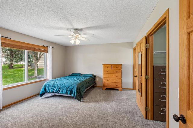 7578 Hinton Park Avenue S, Cottage Grove, MN 55016