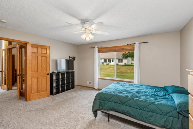 7578 Hinton Park Avenue S, Cottage Grove, MN 55016