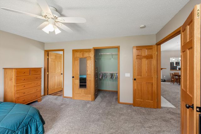 7578 Hinton Park Avenue S, Cottage Grove, MN 55016