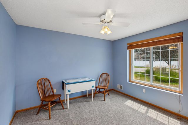 7578 Hinton Park Avenue S, Cottage Grove, MN 55016