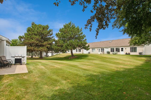 7578 Hinton Park Avenue S, Cottage Grove, MN 55016