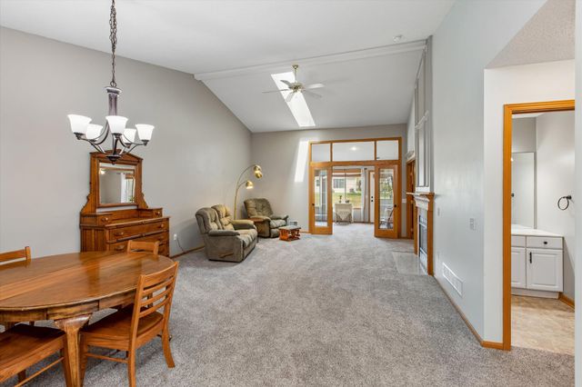 7578 Hinton Park Avenue S, Cottage Grove, MN 55016