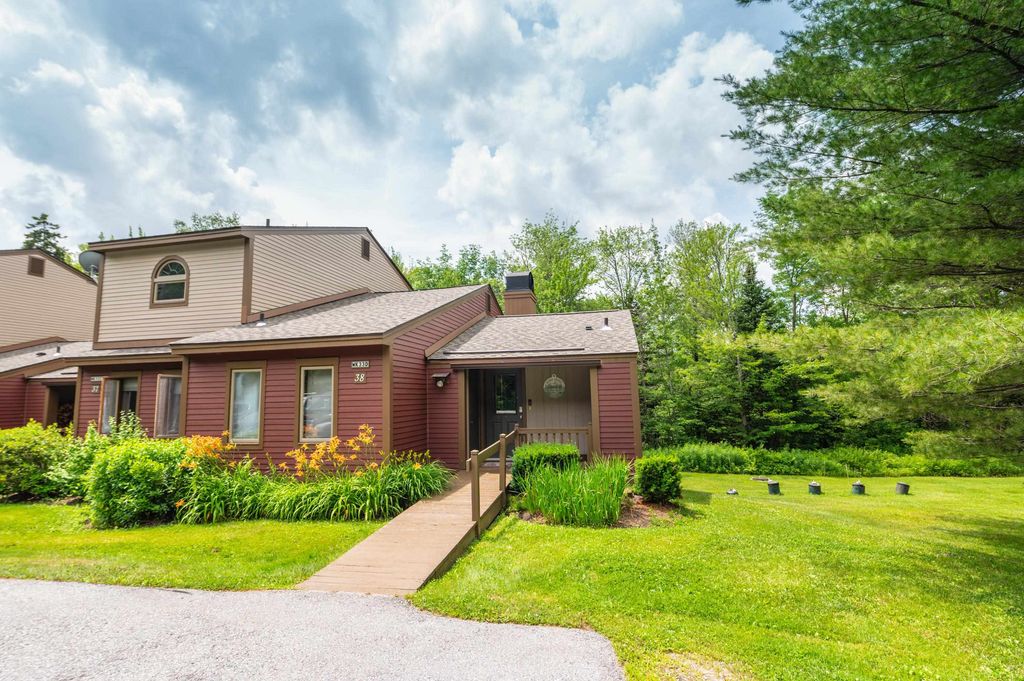 33D White Oaks Loop # 38, Dover, VT 05356