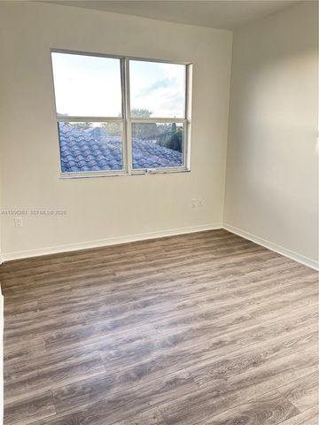 15041 SW 177th Ter, Miami, FL 33187