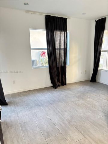 15041 SW 177th Ter, Miami, FL 33187