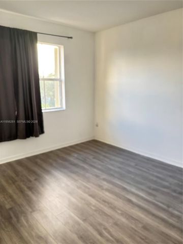 15041 SW 177th Ter, Miami, FL 33187