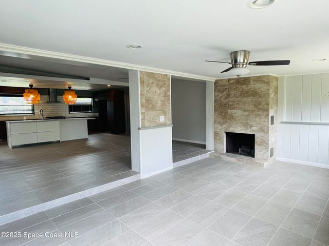 235 NE 2nd Street, Satellite Beach, FL 32937