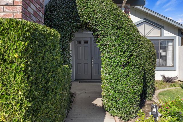 5133 Almsbury Dr, Salida, CA 95368