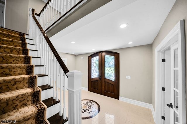 3 Bromley Ct, Montville Twp., NJ 07045