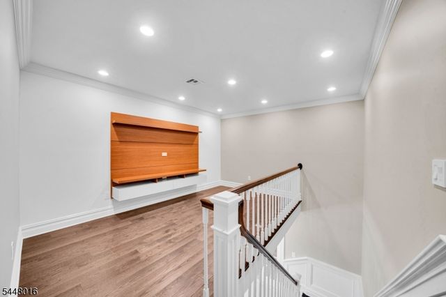 3 Bromley Ct, Montville Twp., NJ 07045