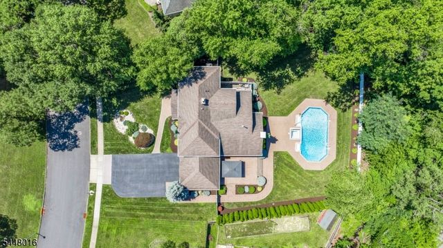3 Bromley Ct, Montville Twp., NJ 07045