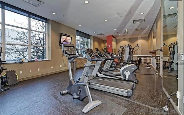 300 W Beech St 2101, San Diego, CA 92101