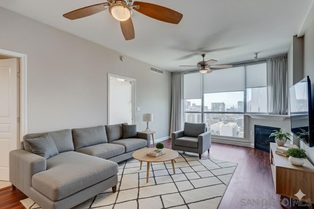 300 W Beech St 2101, San Diego, CA 92101