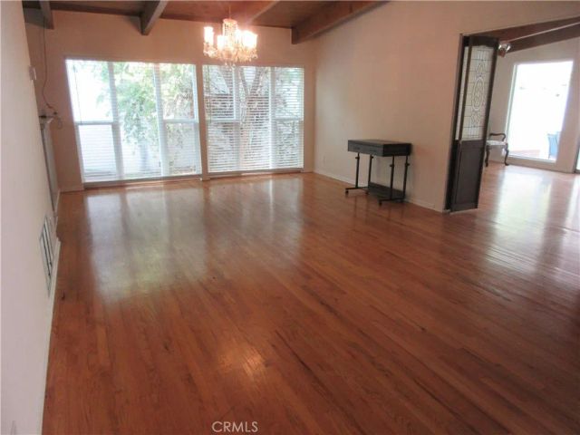 13235 Cumpston, Sherman Oaks, CA 91401