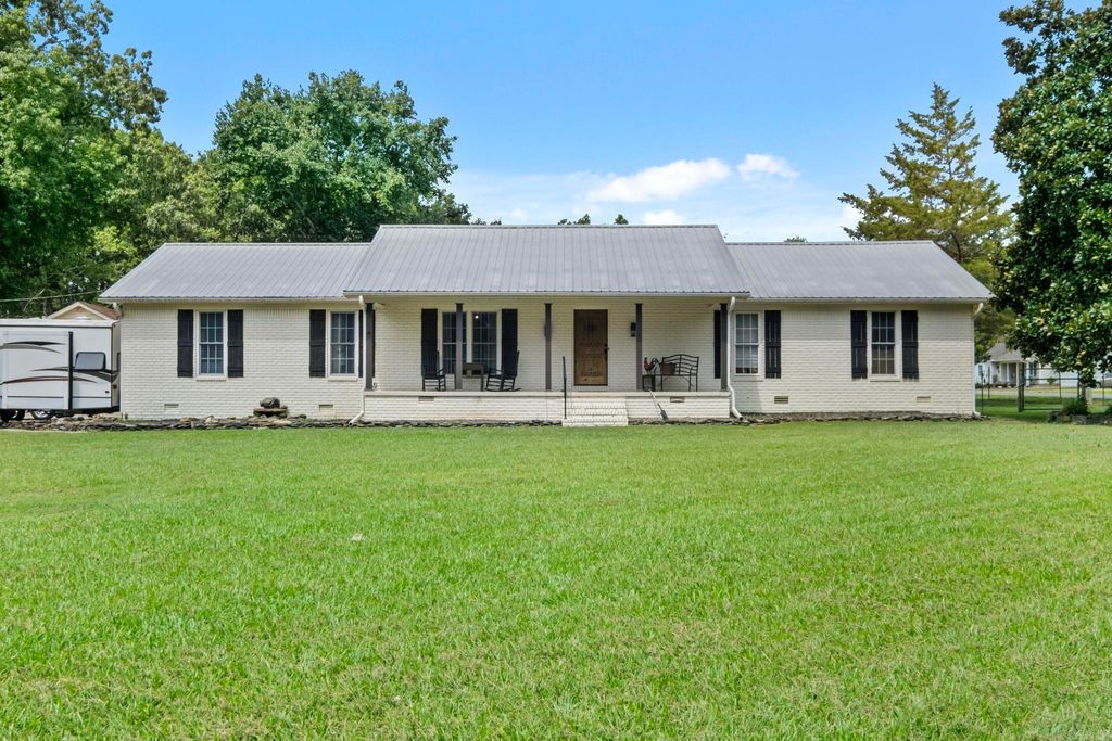 1117 W Main Street, Austin, AR 72007