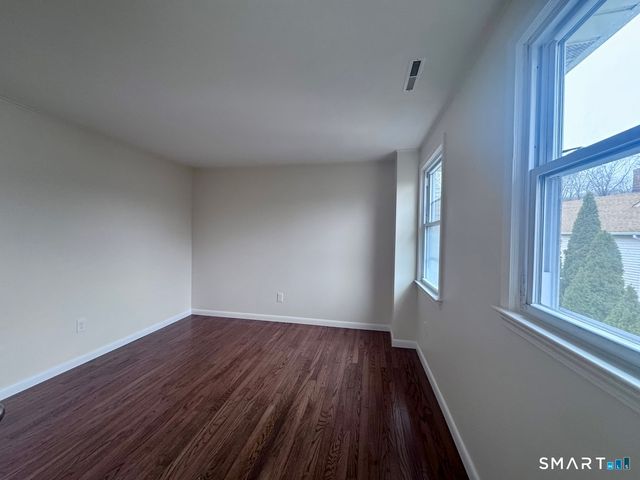 85 Ivy Street B, Branford, CT 06405