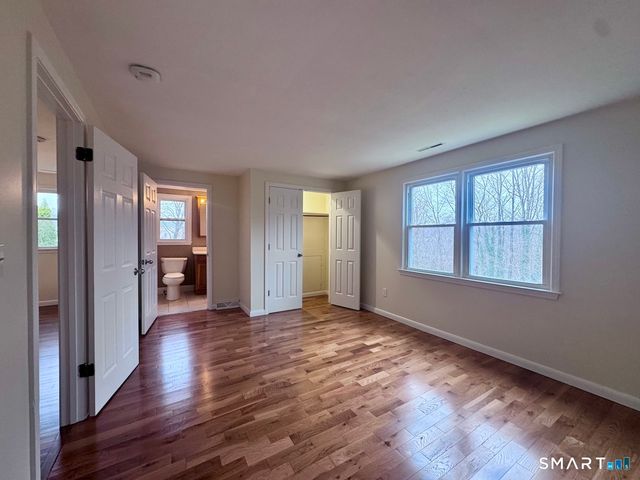 85 Ivy Street B, Branford, CT 06405