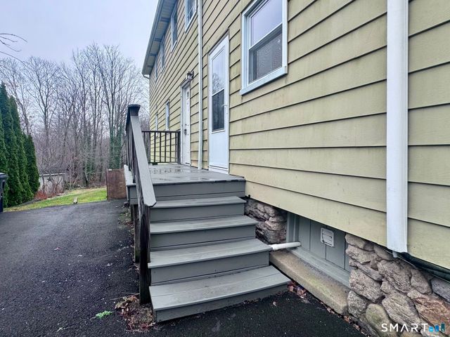 85 Ivy Street B, Branford, CT 06405