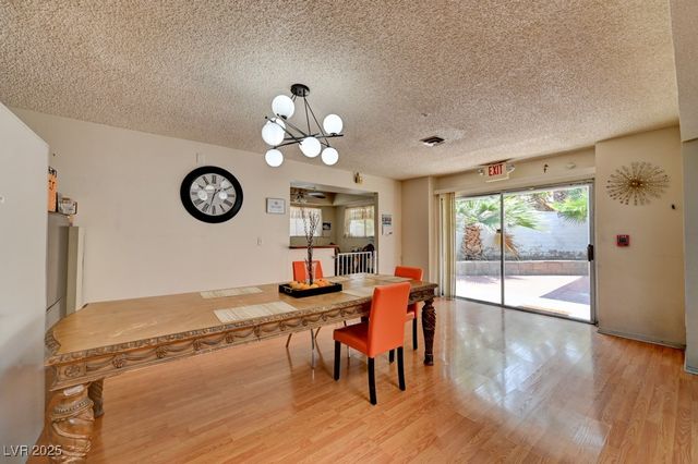 1951 Papago Lane, Las Vegas, NV 89169