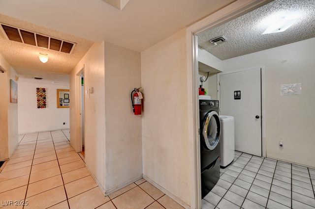 1951 Papago Lane, Las Vegas, NV 89169