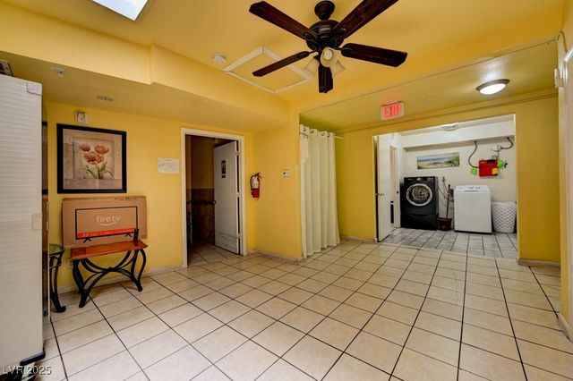 1951 Papago Lane, Las Vegas, NV 89169