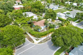 1915 Lake Avenue, West Palm Beach, FL 33401