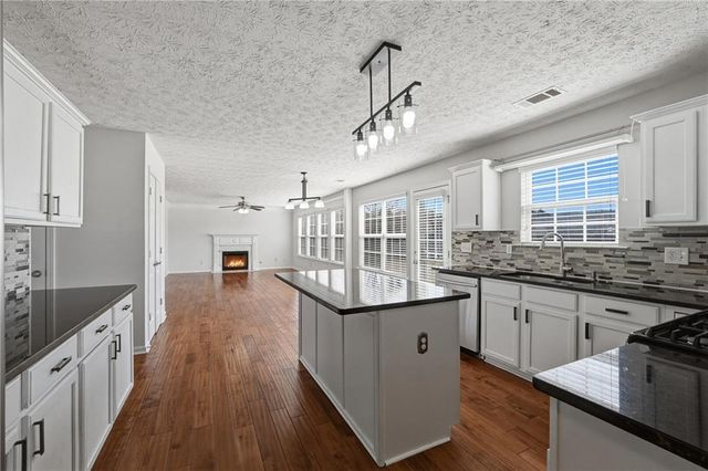 661 Roxtree Court, Buford, GA 30518