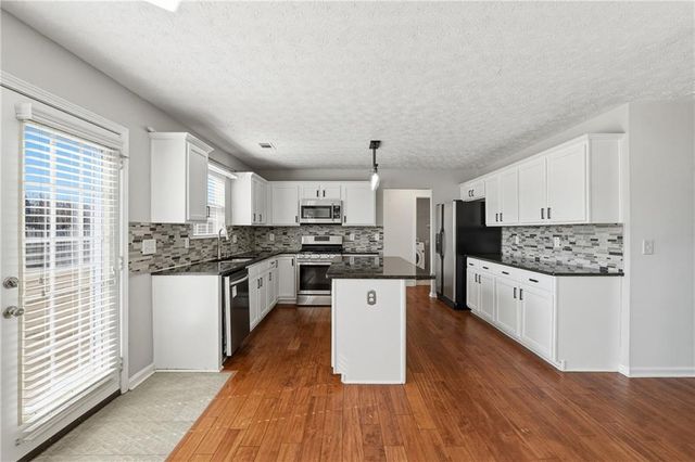 661 Roxtree Court, Buford, GA 30518