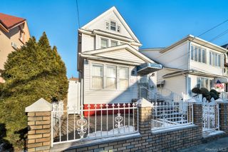 10439 115th Street, Richmond Hill S., NY 11419