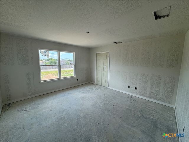 1920 Meridian Loop, Temple, TX 76502