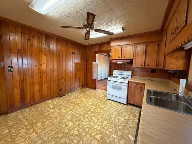 421 Cedar Avenue, Rome, GA 30161