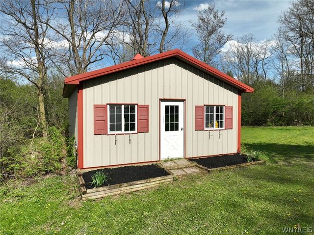 86 Little Lake Road, Bennington, NY 14004