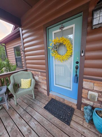 130 Pine Woods Village Drive, Hollister, MO 65672