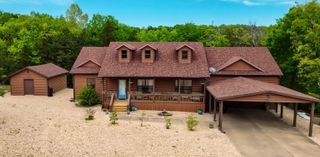 130 Pine Woods Village Drive, Hollister, MO 65672