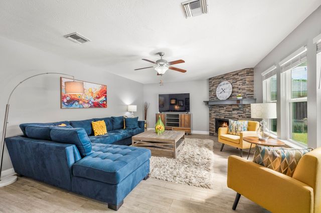 16031 Willowpark Drive, Tomball, TX 77377