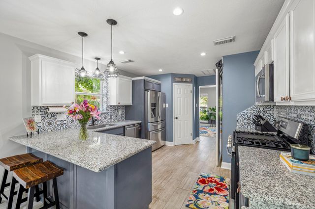 16031 Willowpark Drive, Tomball, TX 77377
