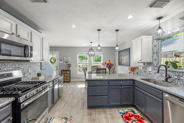 16031 Willowpark Drive, Tomball, TX 77377