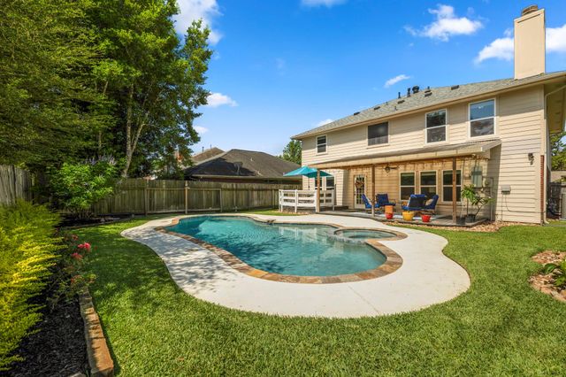 16031 Willowpark Drive, Tomball, TX 77377