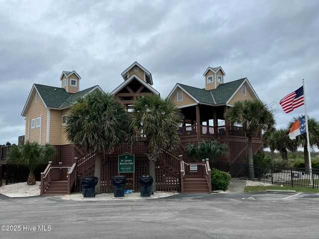 3030 Marsh Winds Circle Unit 302, Southport, NC 28461