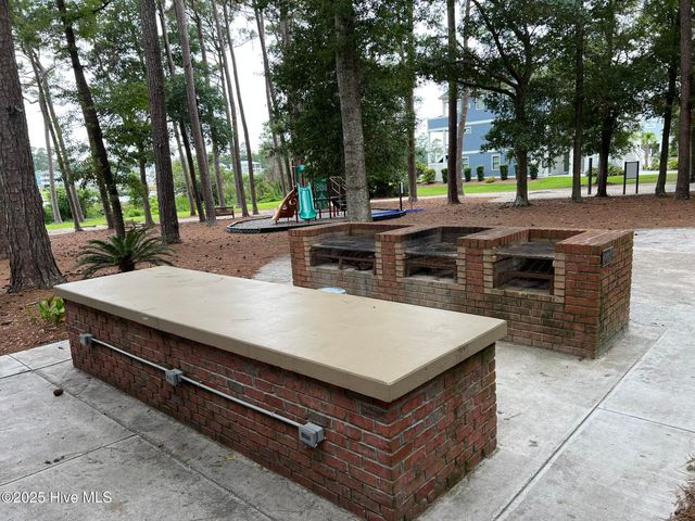3030 Marsh Winds Circle Unit 302, Southport, NC 28461