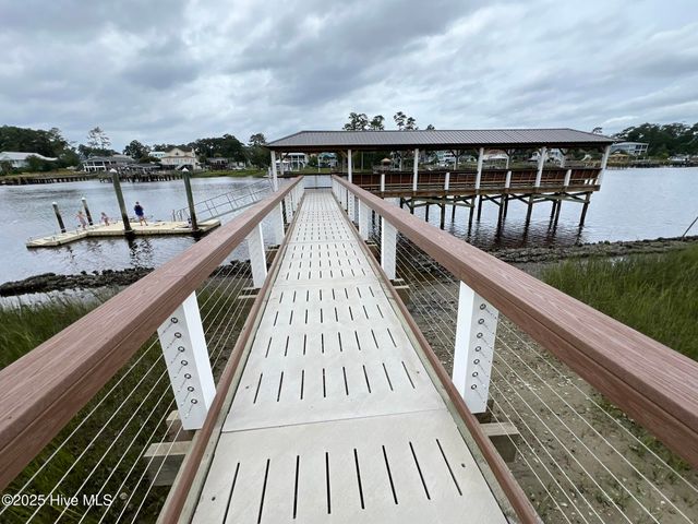 3030 Marsh Winds Circle Unit 302, Southport, NC 28461