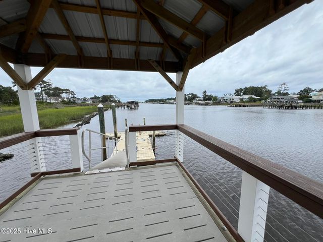 3030 Marsh Winds Circle Unit 302, Southport, NC 28461