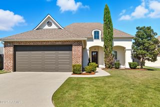 113 Spring Cypress Drive, Broussard, LA 70518